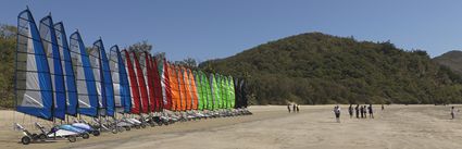 Land Yachts - Cape Hillsbrough - QLD (PBH4 00 15254)